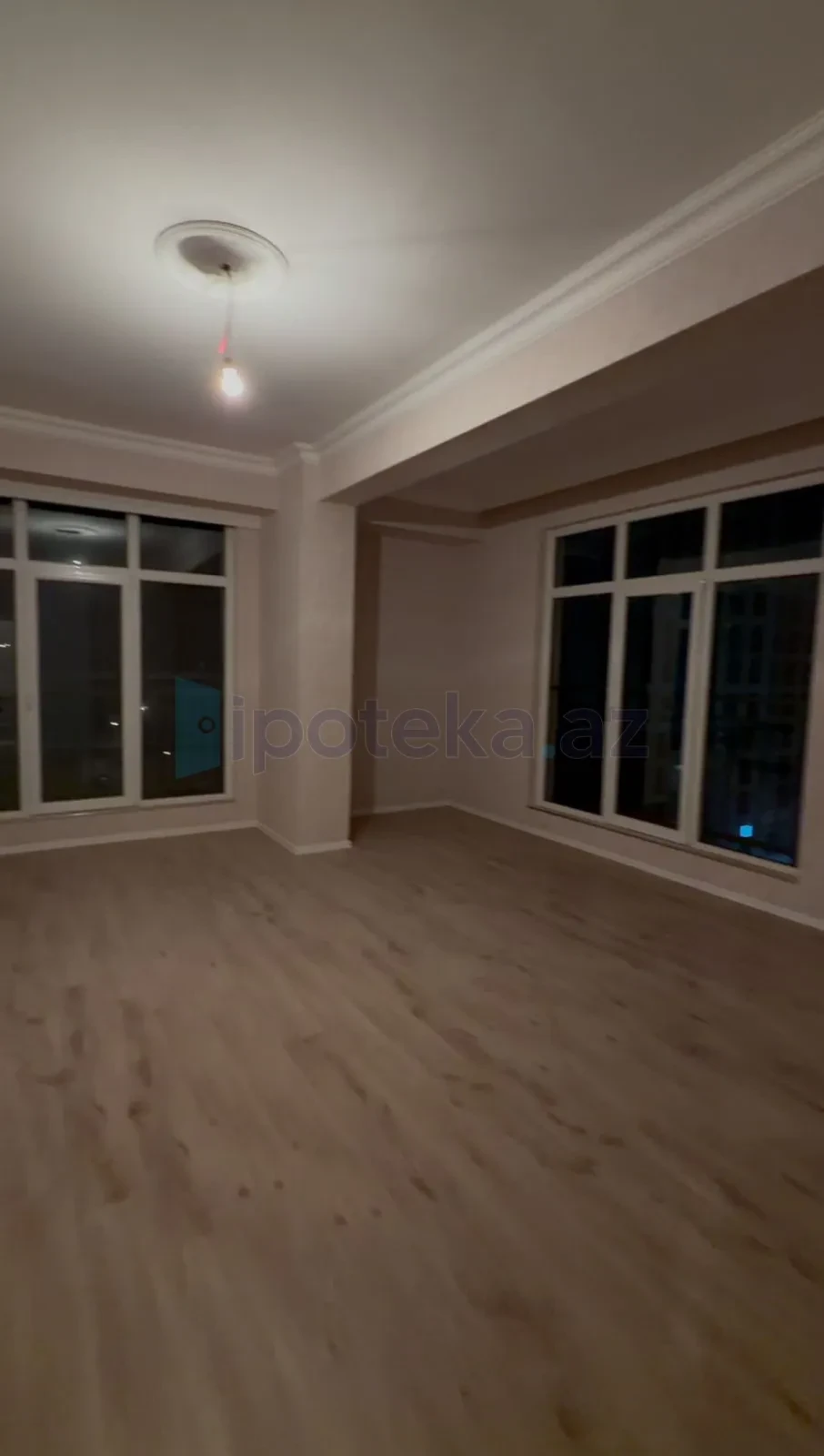 Satılır 3 otaqlı yeni tikili 84 m²
