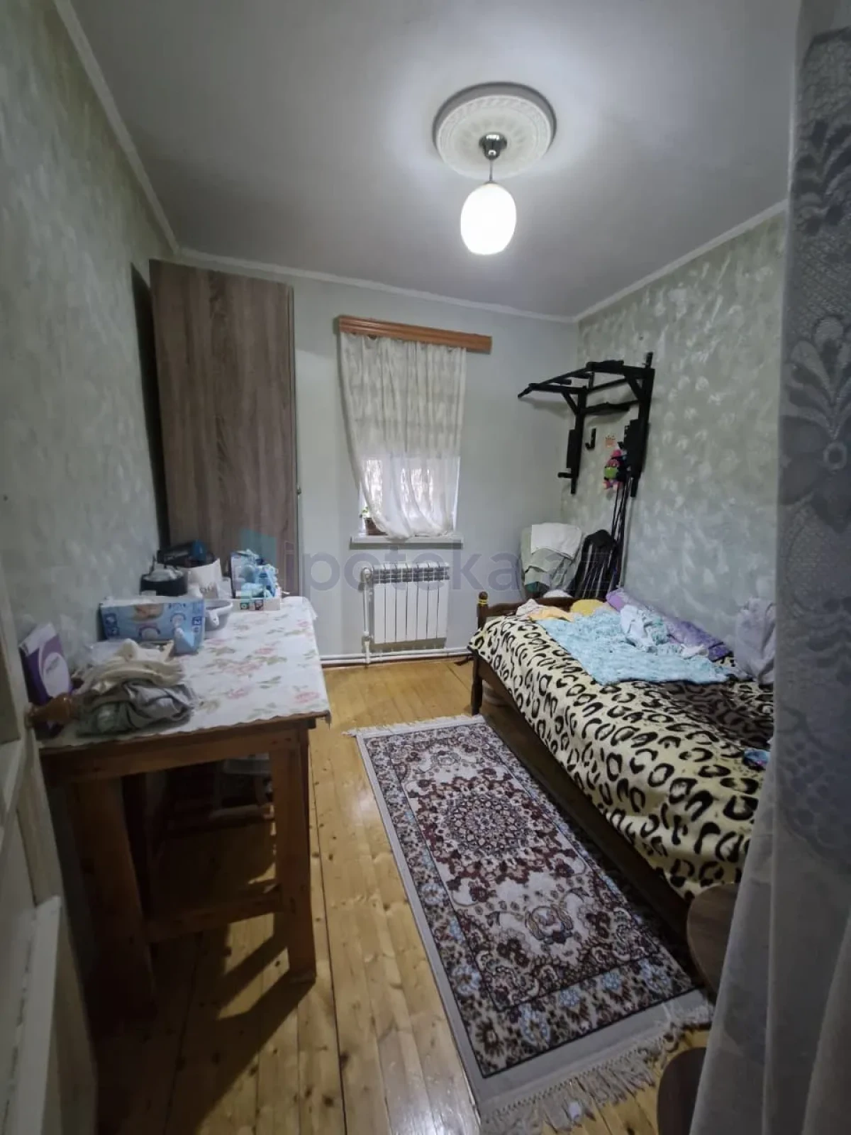 Satılır 6 otaqlı mənzil 220 m²