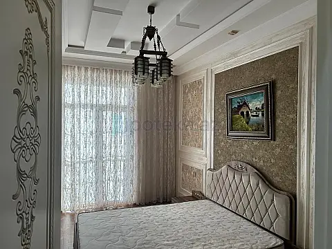 Satılır 4 otaqlı yeni tikili 165 m²