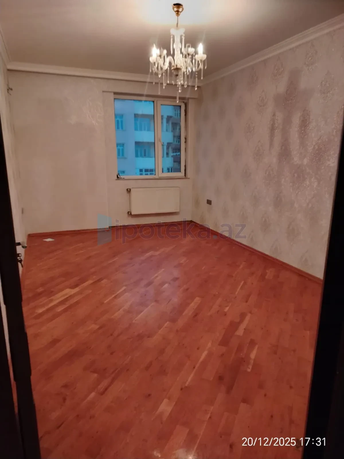Satılır 2 otaqlı yeni tikili 82 m²
