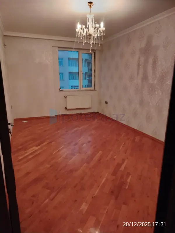 Satılır 2 otaqlı yeni tikili 82 m²