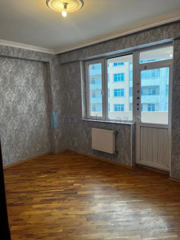 Satılır 2 otaqlı yeni tikili 82 m²