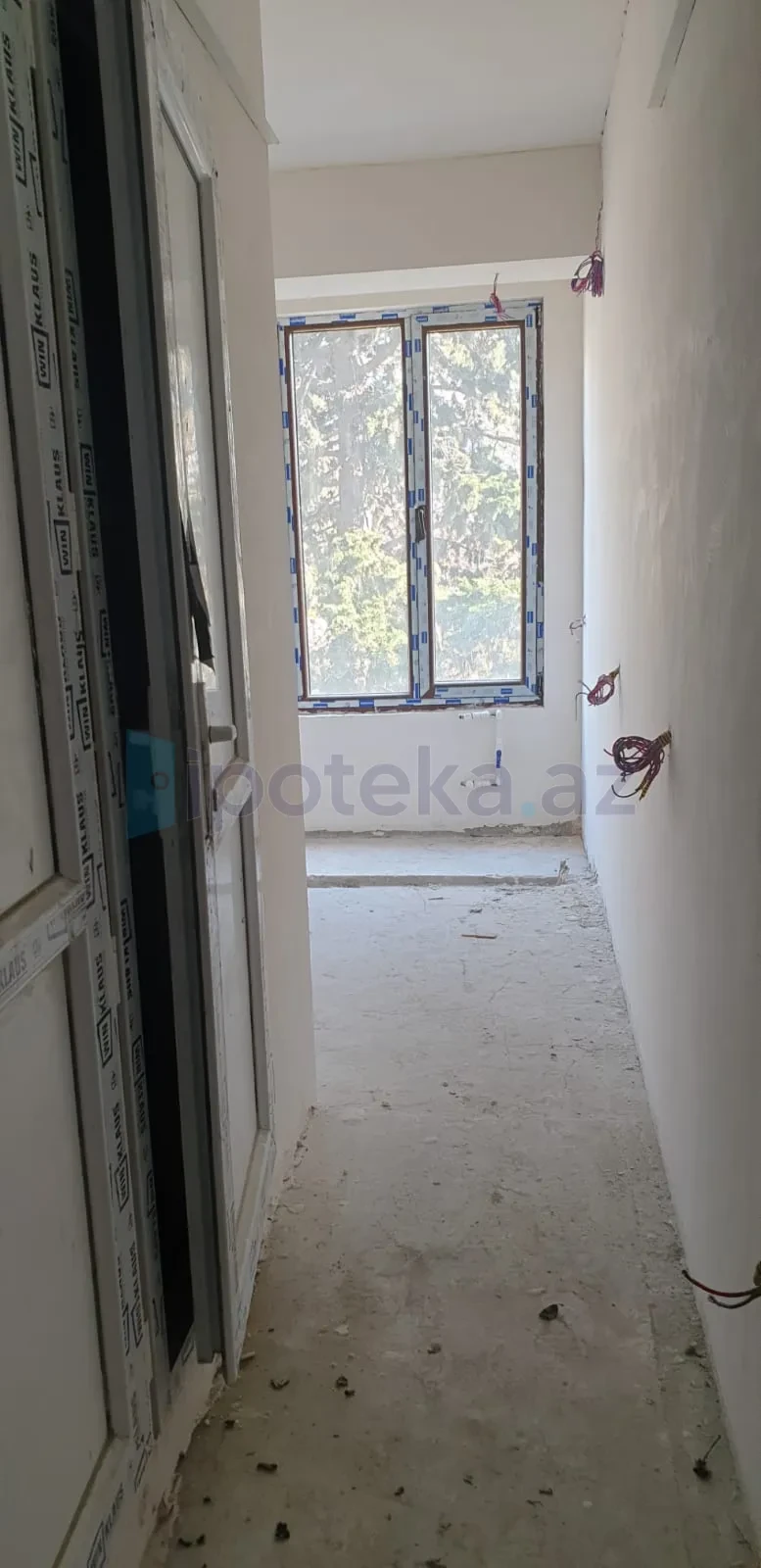 Satılır 4 otaqlı köhnə tikili 110 m²