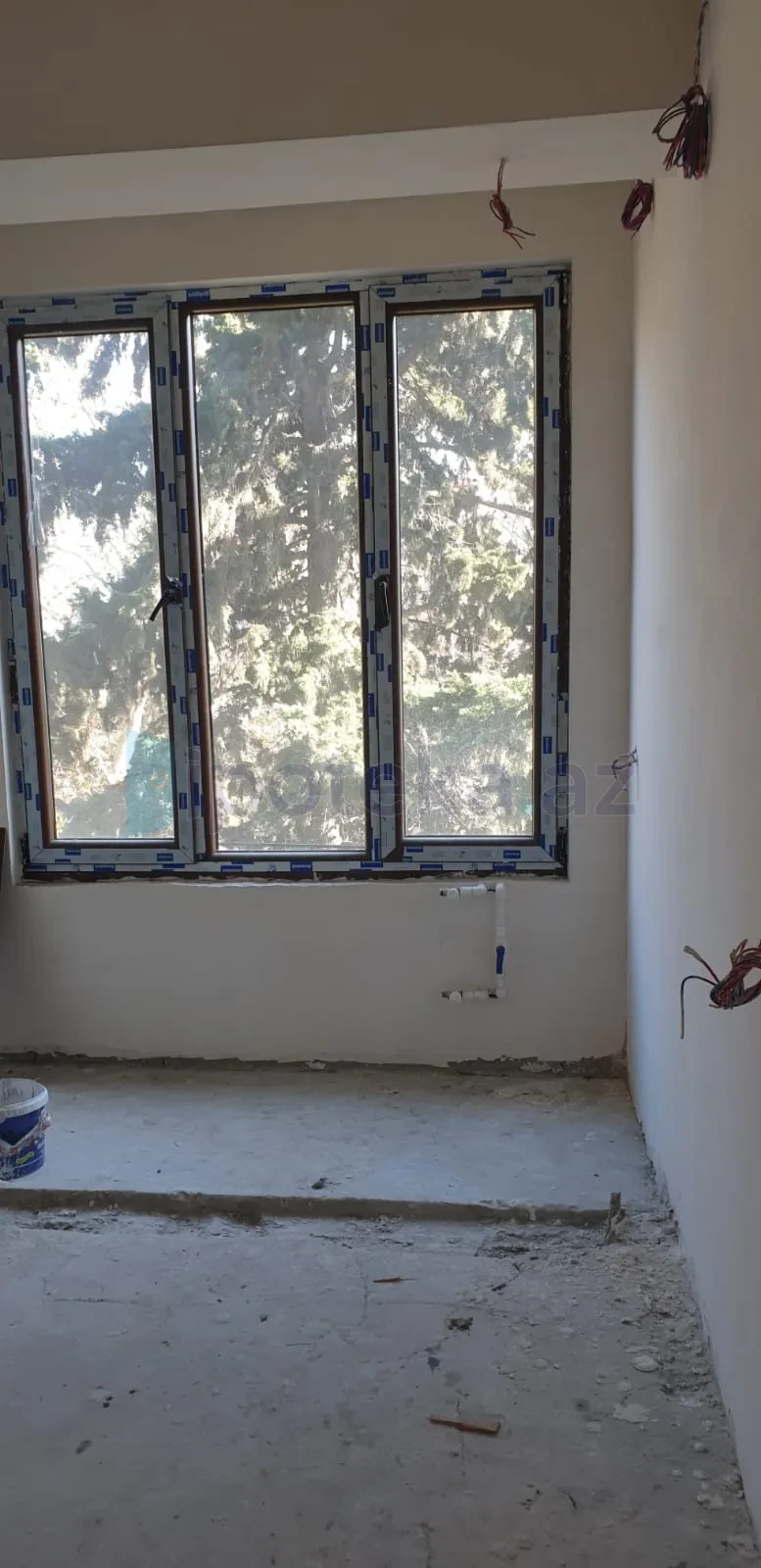 Satılır 4 otaqlı köhnə tikili 110 m²