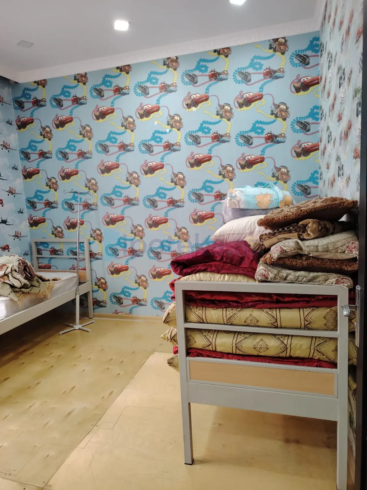 Satılır 6 otaqlı həyət evi 200 m²