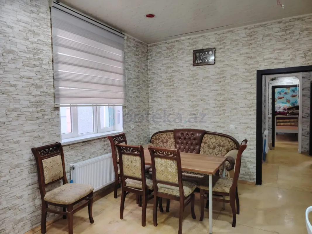 Satılır 6 otaqlı həyət evi 200 m²