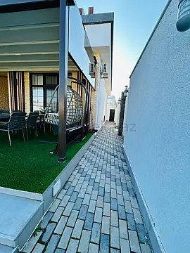 Satılır 5 otaqlı mənzil 3000 m²