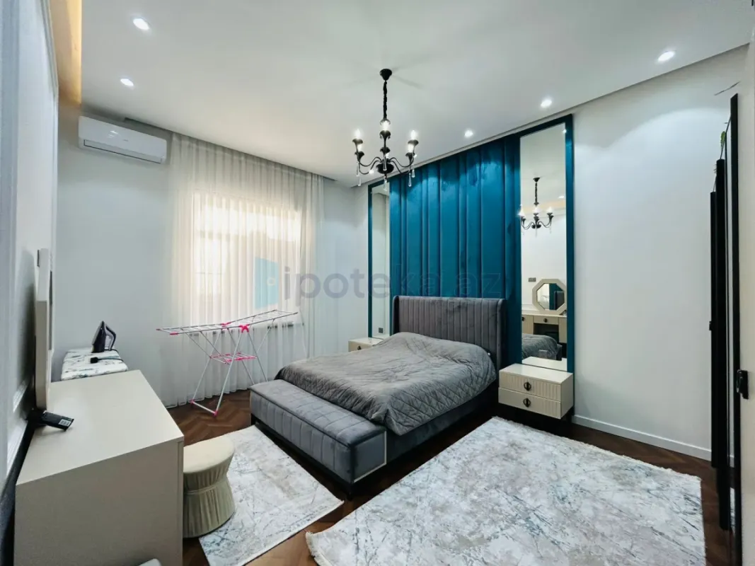 Satılır 5 otaqlı mənzil 3000 m²