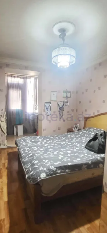 Satılır 3 otaqlı köhnə tikili 80 m²