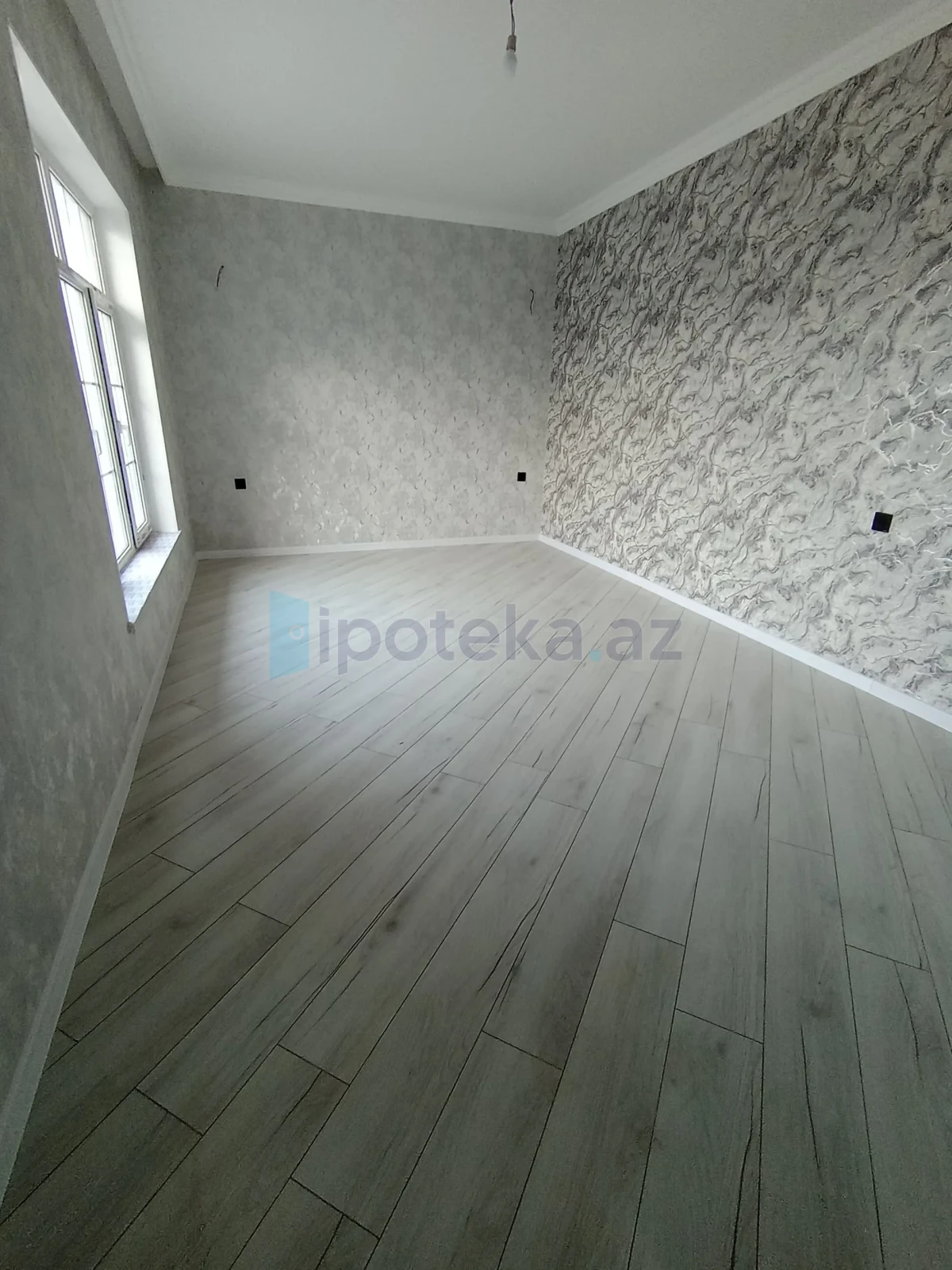 Satılır 5 otaqlı həyət evi 180 m²