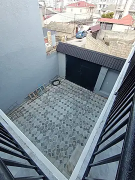 Satılır 5 otaqlı həyət evi 180 m²