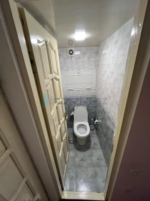 Satılır 3 otaqlı köhnə tikili 85 m²