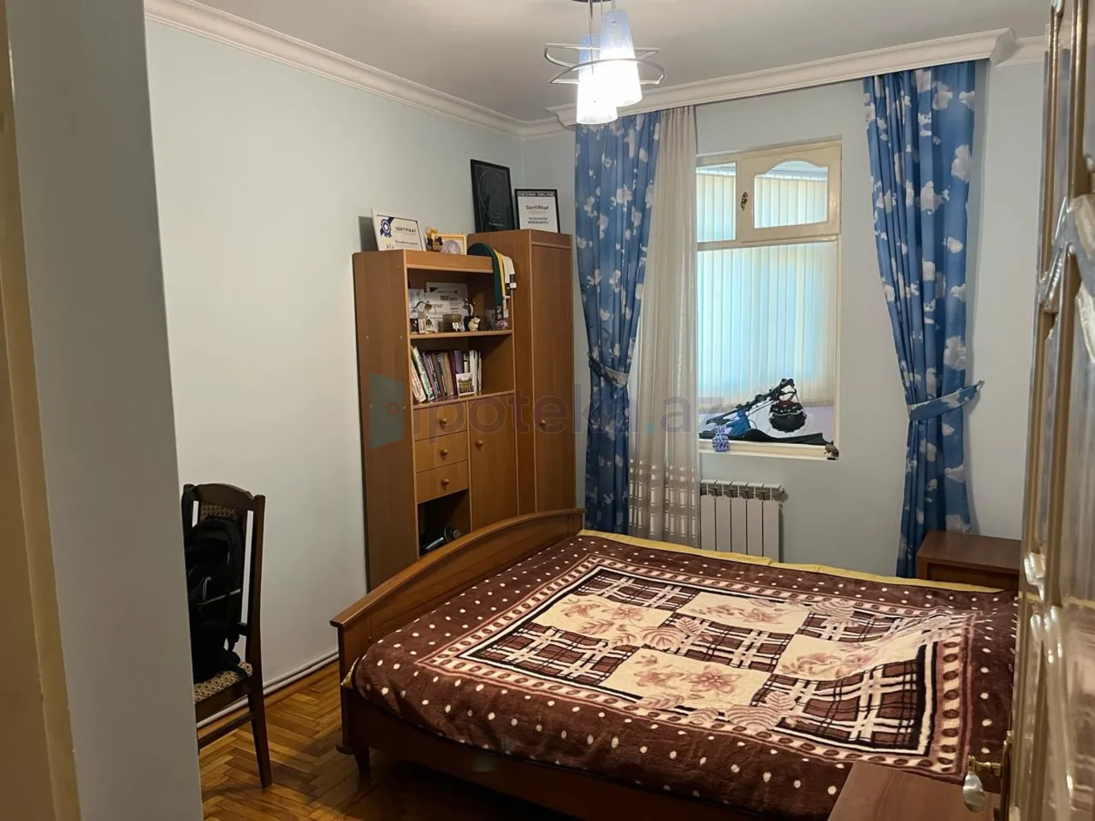 Satılır 3 otaqlı köhnə tikili 85 m²