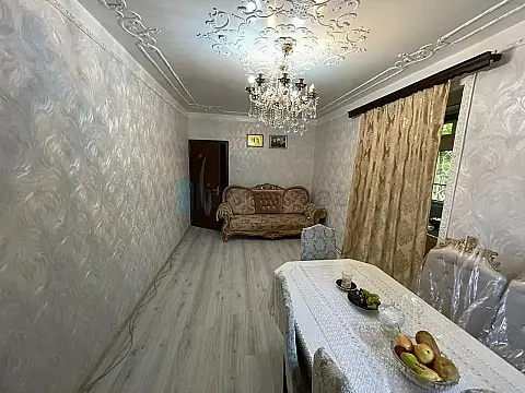 Satılır 3 otaqlı köhnə tikili 55 m²