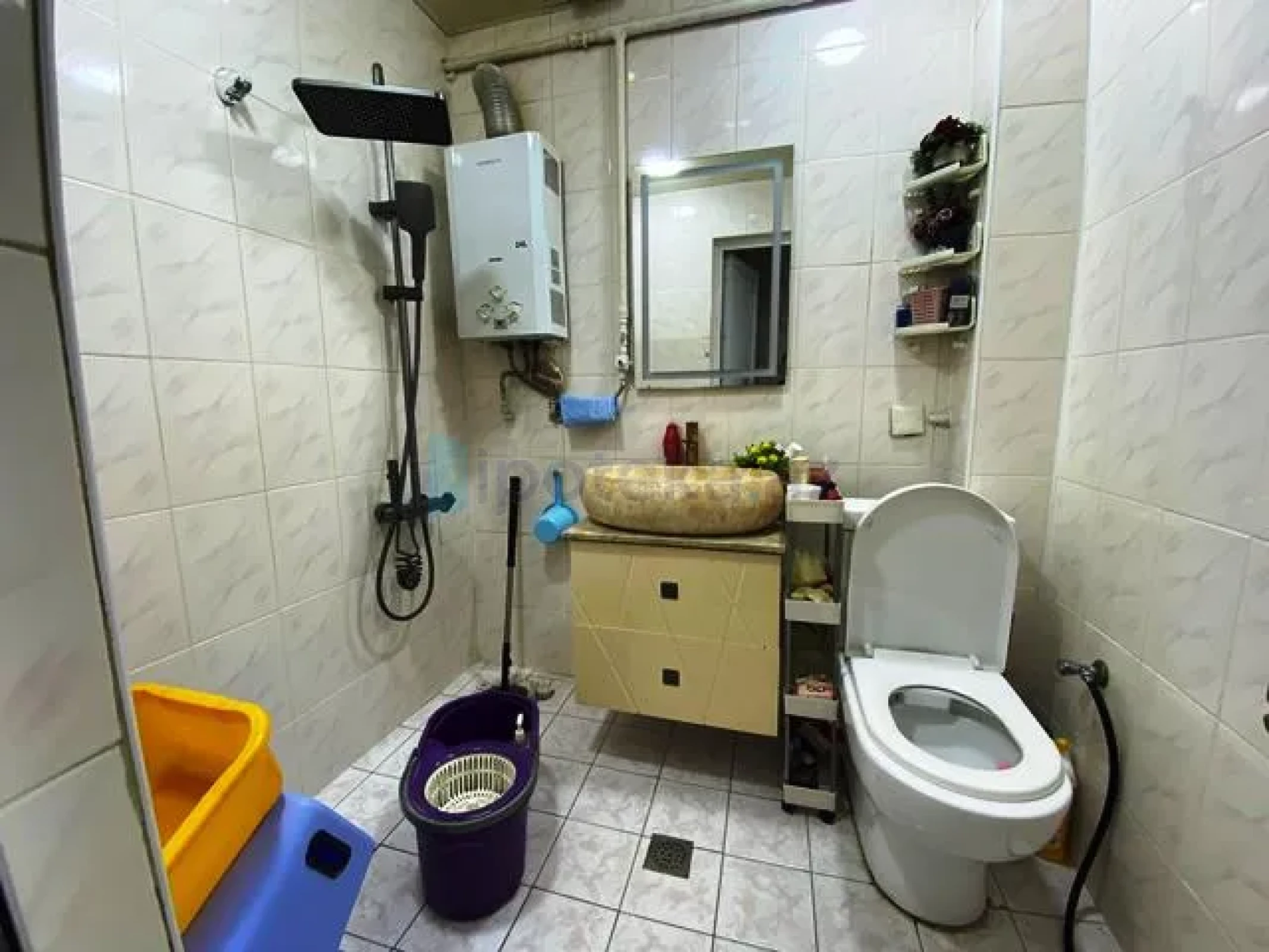 Satılır 3 otaqlı köhnə tikili 90 m²