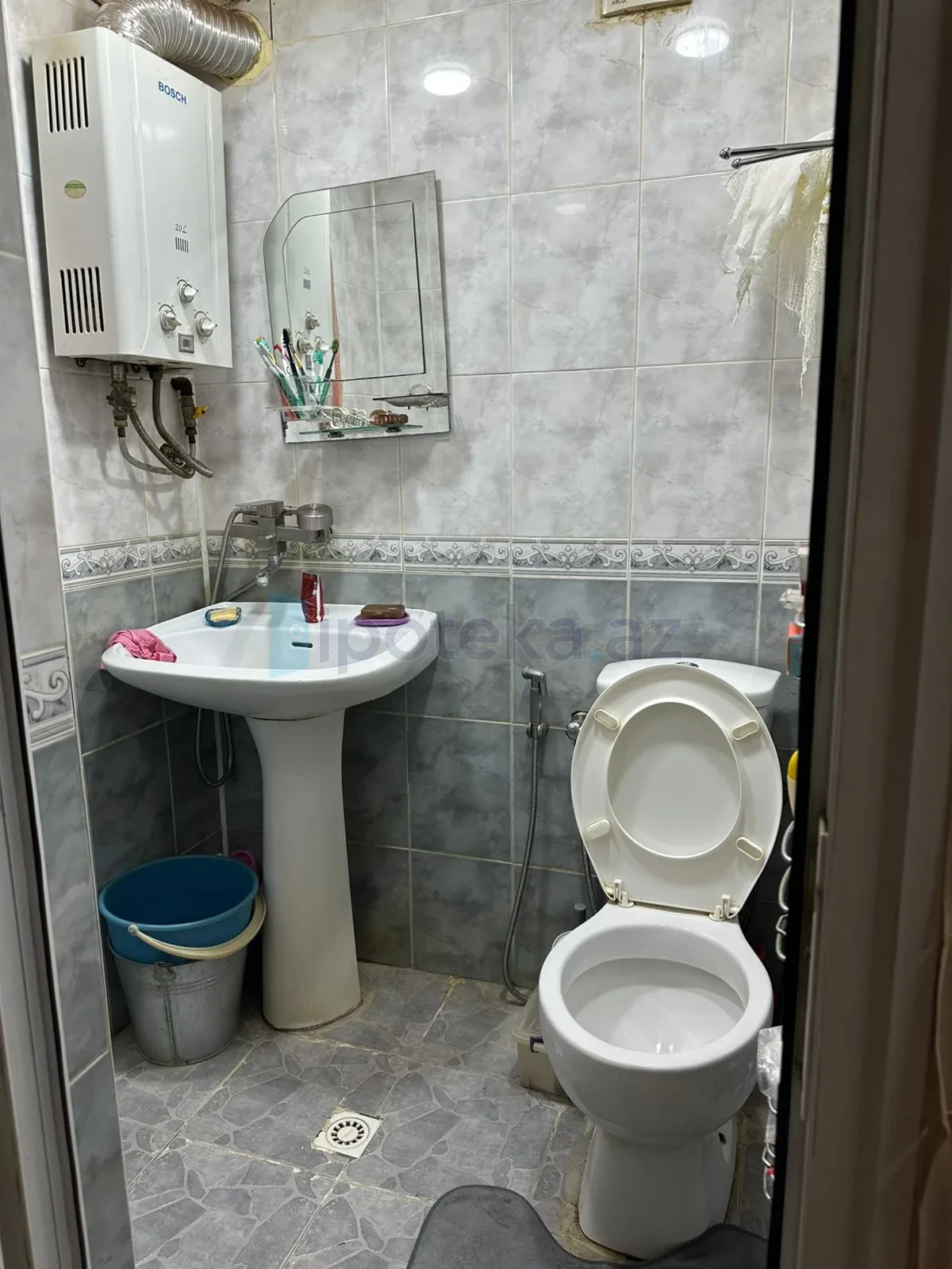 Satılır 3 otaqlı köhnə tikili 57 m²