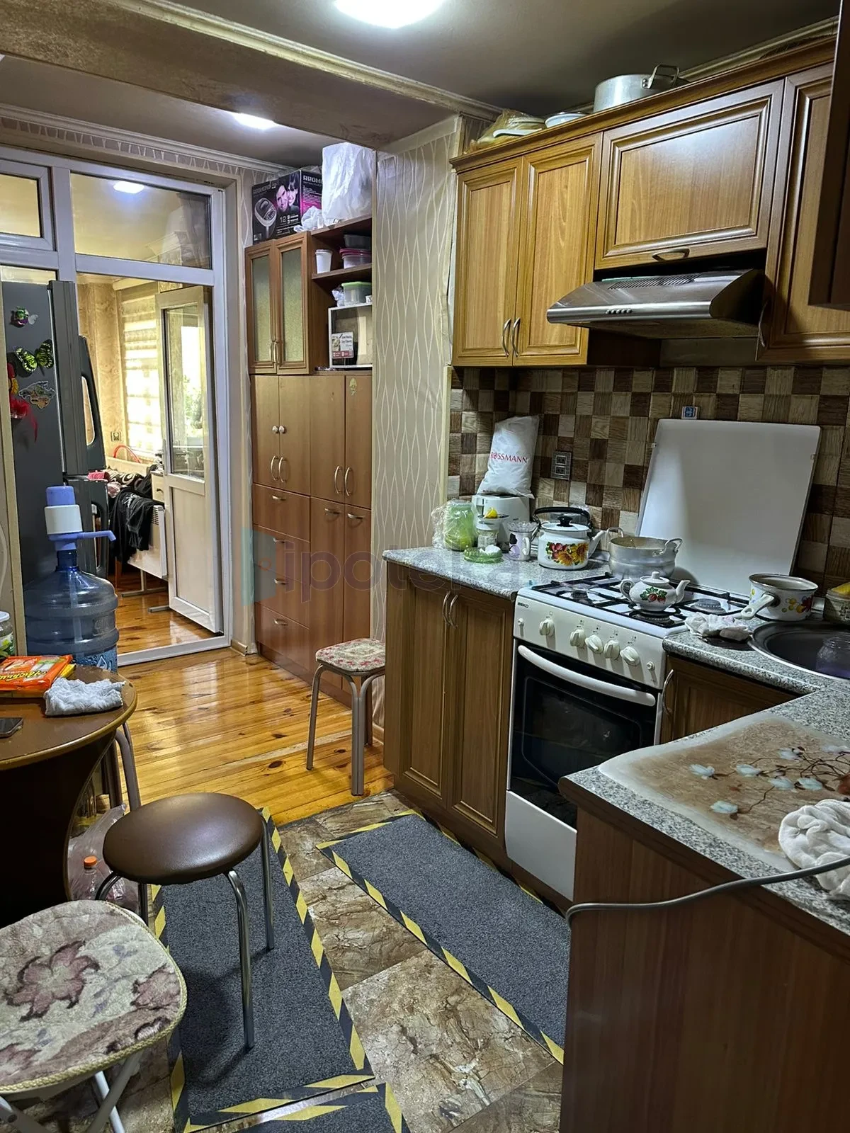 Satılır 3 otaqlı köhnə tikili 57 m²