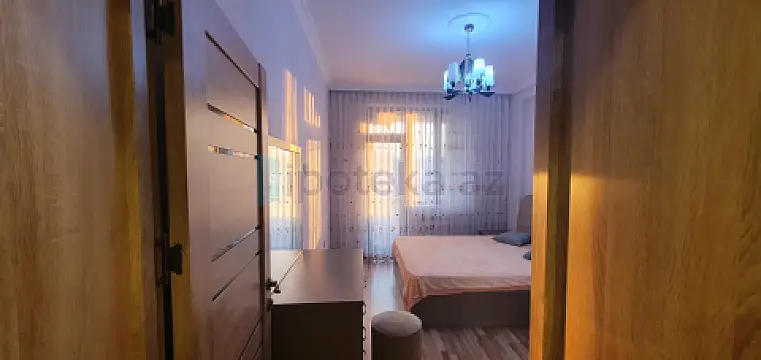 Satılır 3 otaqlı yeni tikili 100 m²