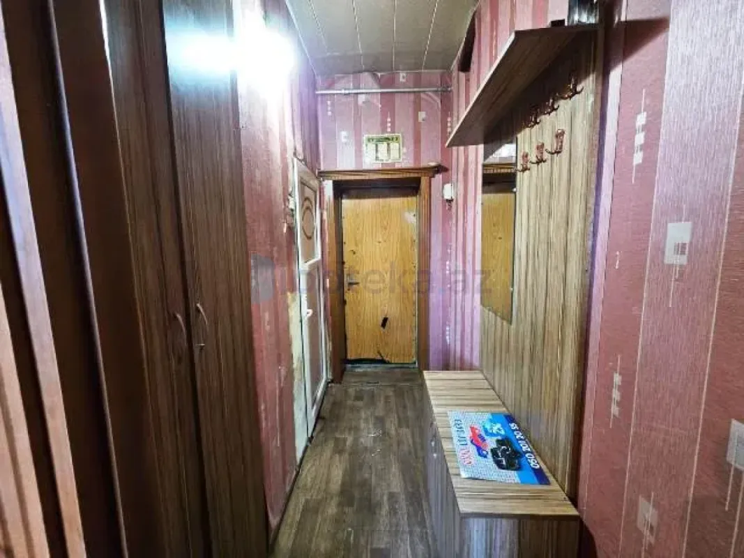 Satılır 1 otaqlı köhnə tikili 30 m²