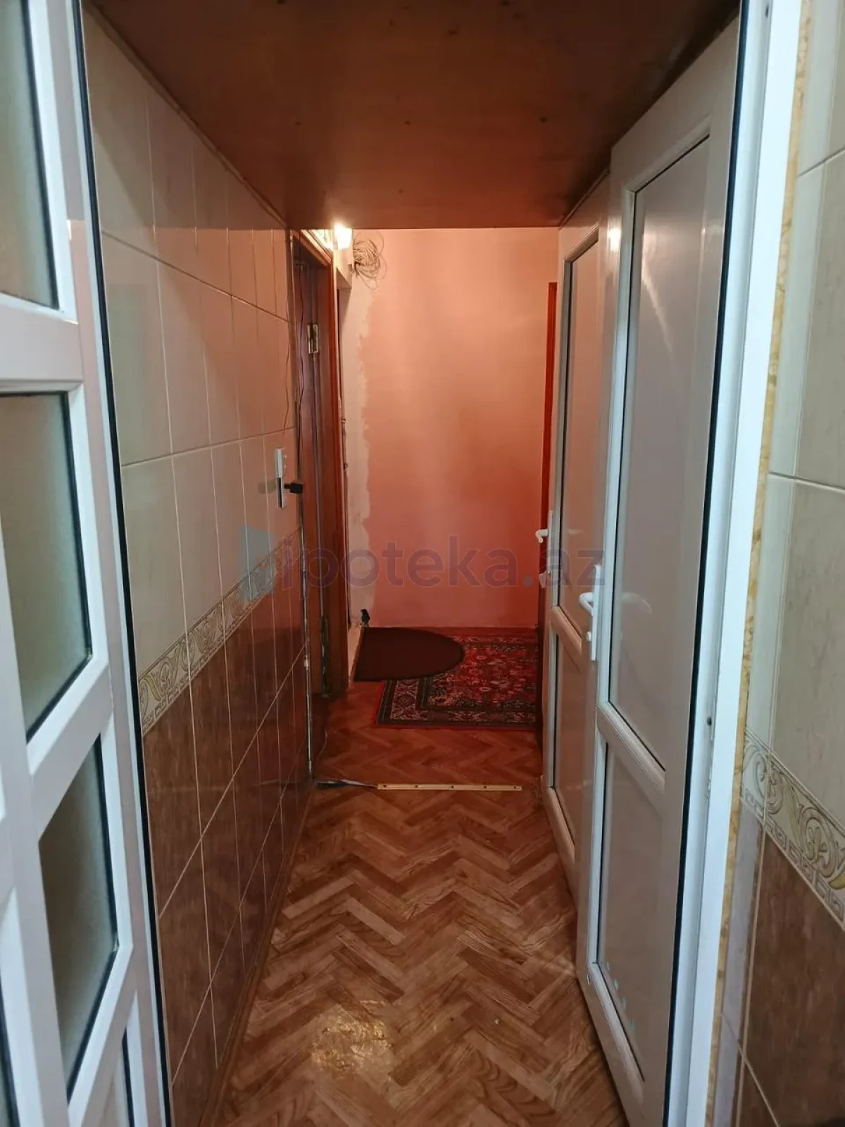 Satılır 2 otaqlı köhnə tikili 60 m²