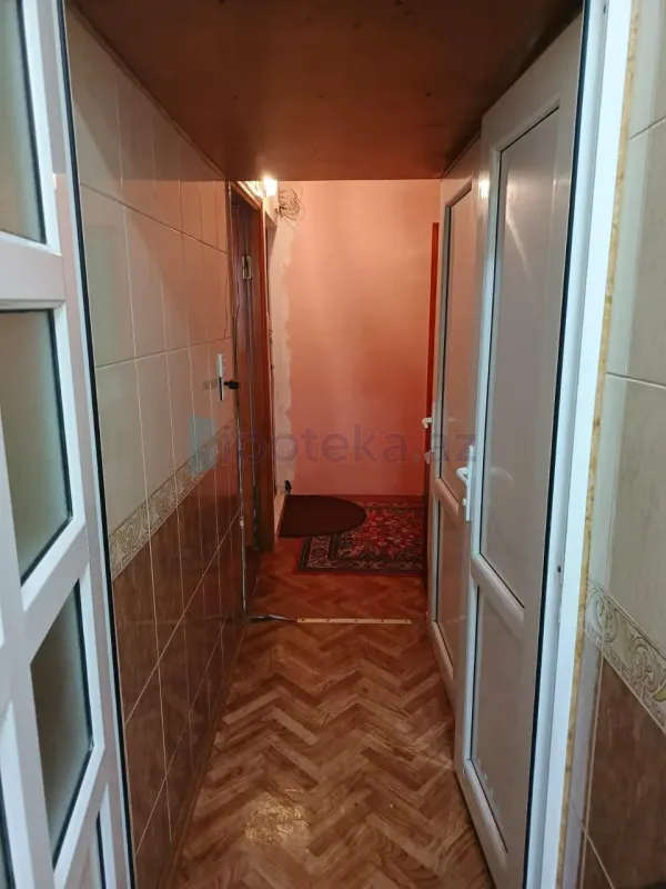Satılır 2 otaqlı köhnə tikili 60 m²