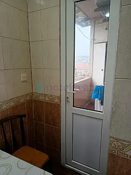 Satılır 2 otaqlı köhnə tikili 60 m²