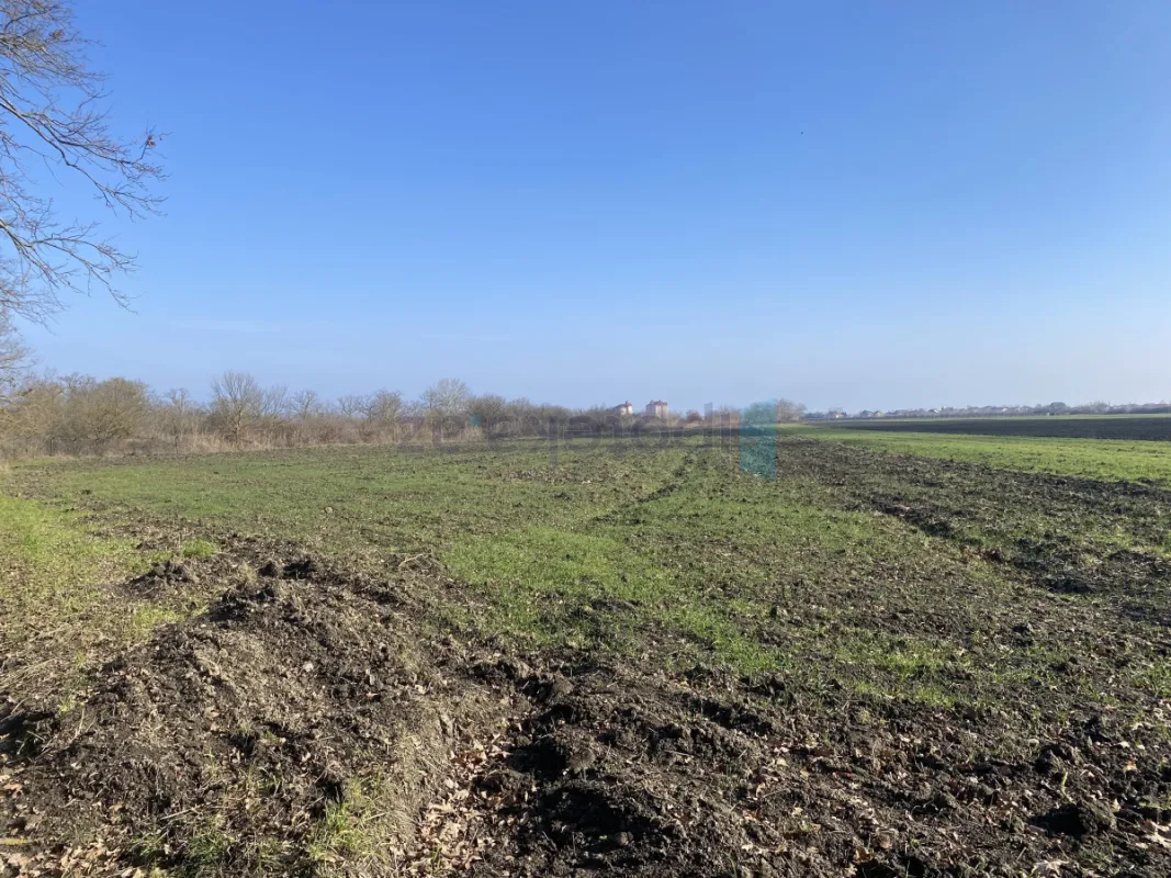 Satılır torpaq sahəsi 108 m²