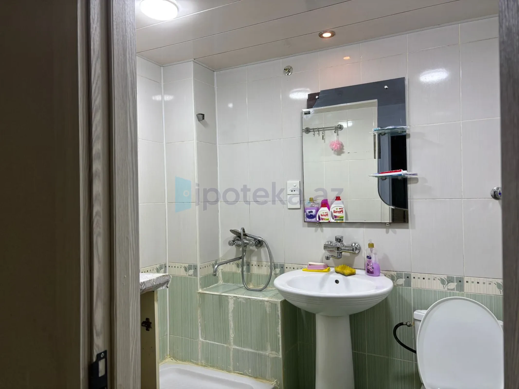 Satılır 2 otaqlı yeni tikili 50 m²