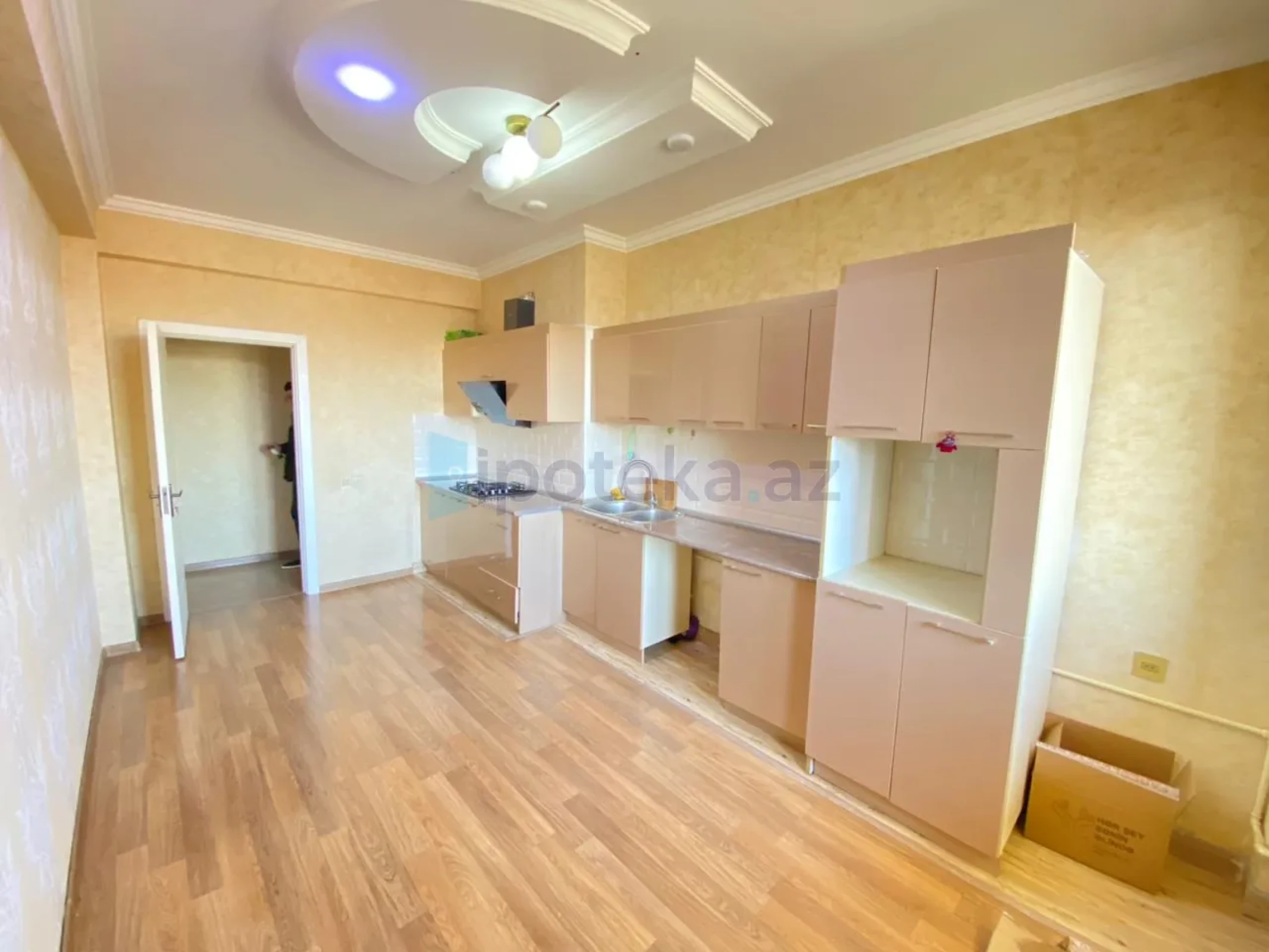 Satılır 3 otaqlı yeni tikili 108 m²