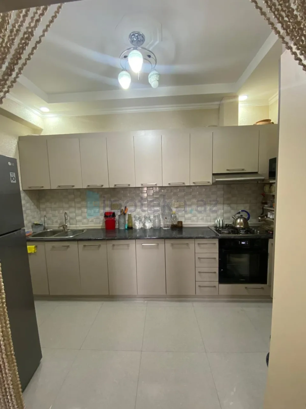 Satılır 3 otaqlı yeni tikili 94 m²