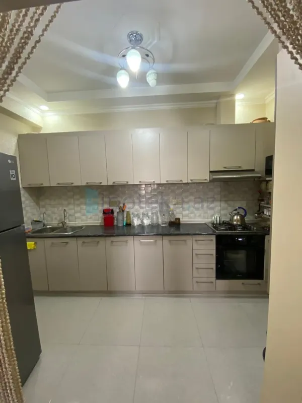 Satılır 3 otaqlı yeni tikili 94 m²