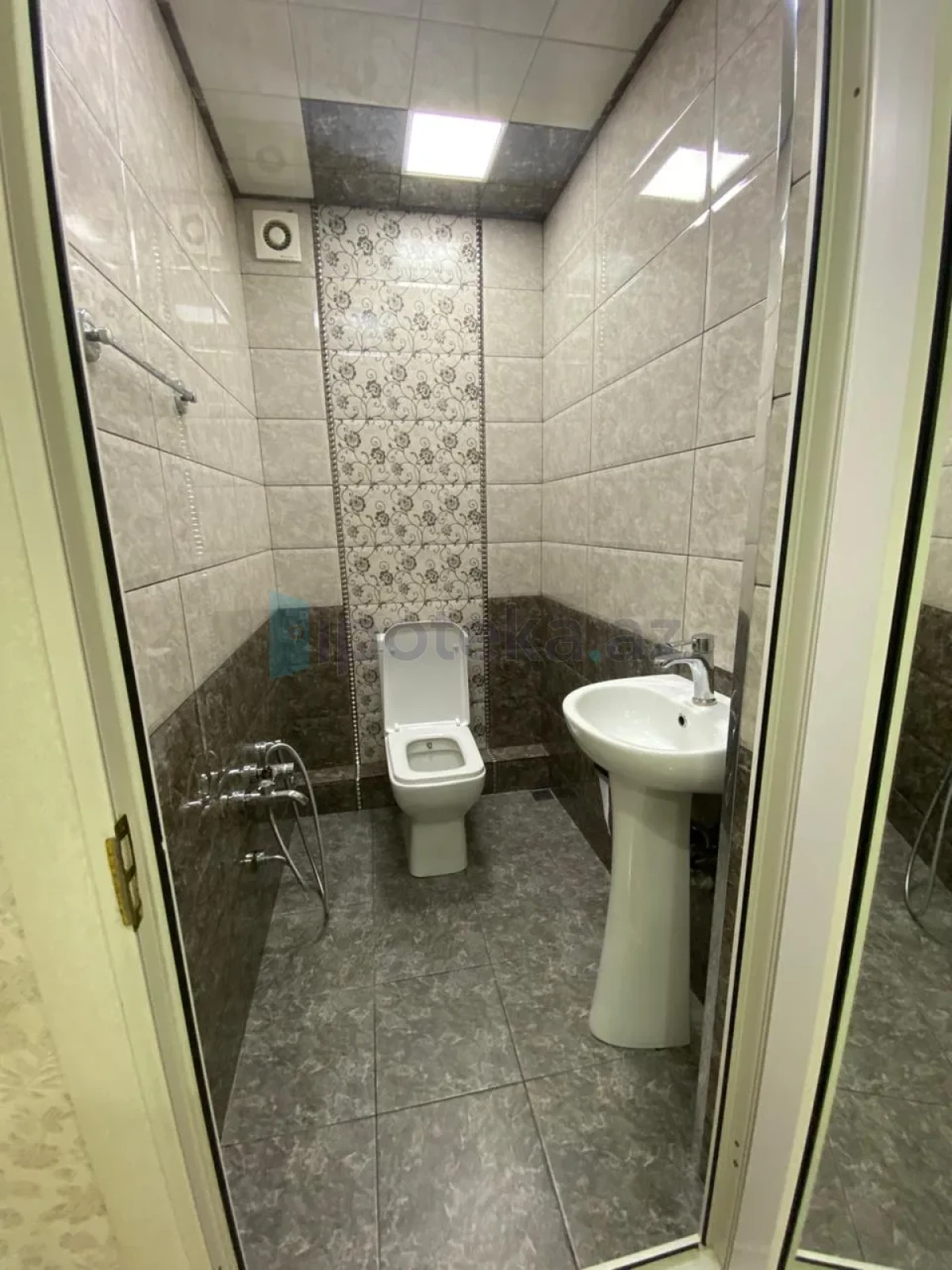 Satılır 3 otaqlı yeni tikili 94 m²