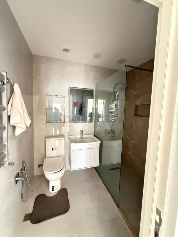 Satılır 2 otaqlı yeni tikili 90 m²