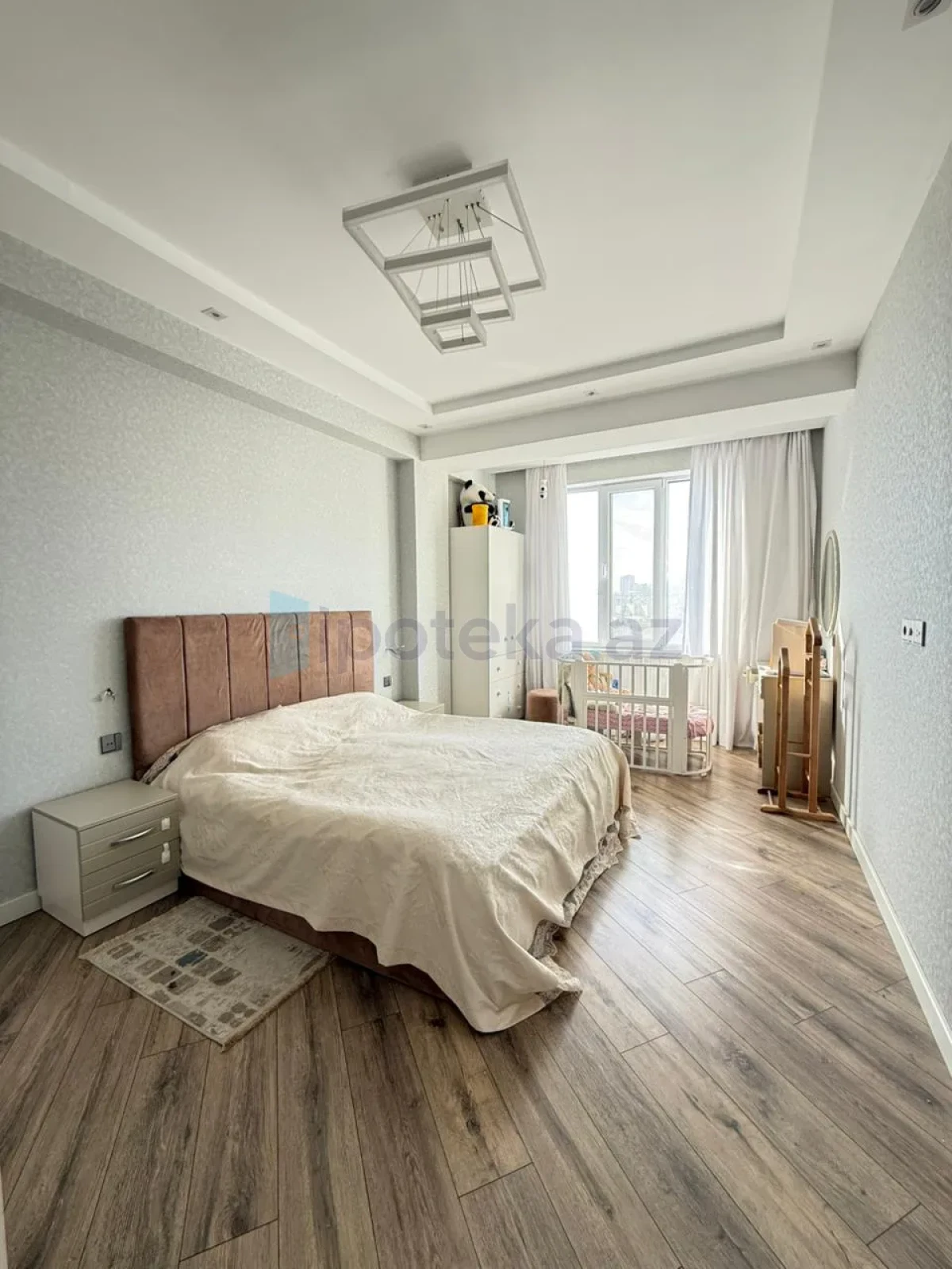 Satılır 2 otaqlı yeni tikili 90 m²