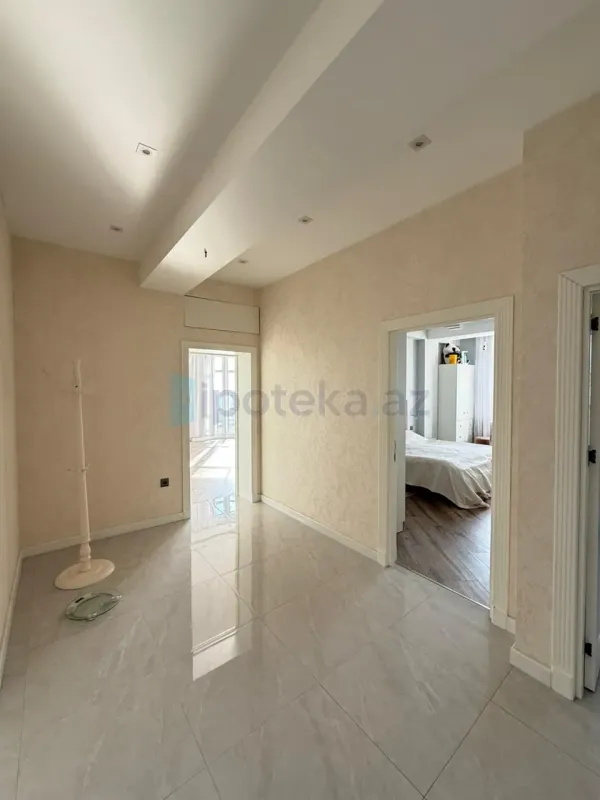 Satılır 2 otaqlı yeni tikili 90 m²