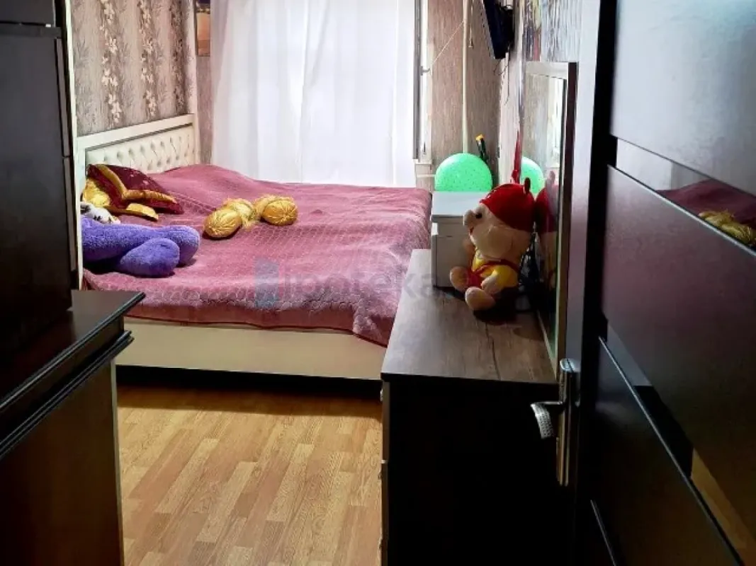 Satılır 2 otaqlı köhnə tikili 50 m²