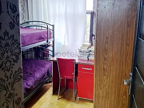 Satılır 2 otaqlı köhnə tikili 50 m²