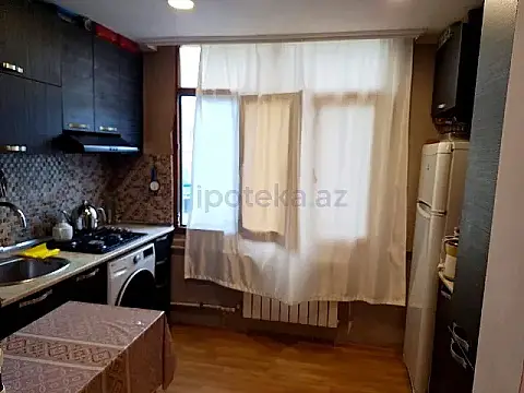 Satılır 2 otaqlı köhnə tikili 50 m²