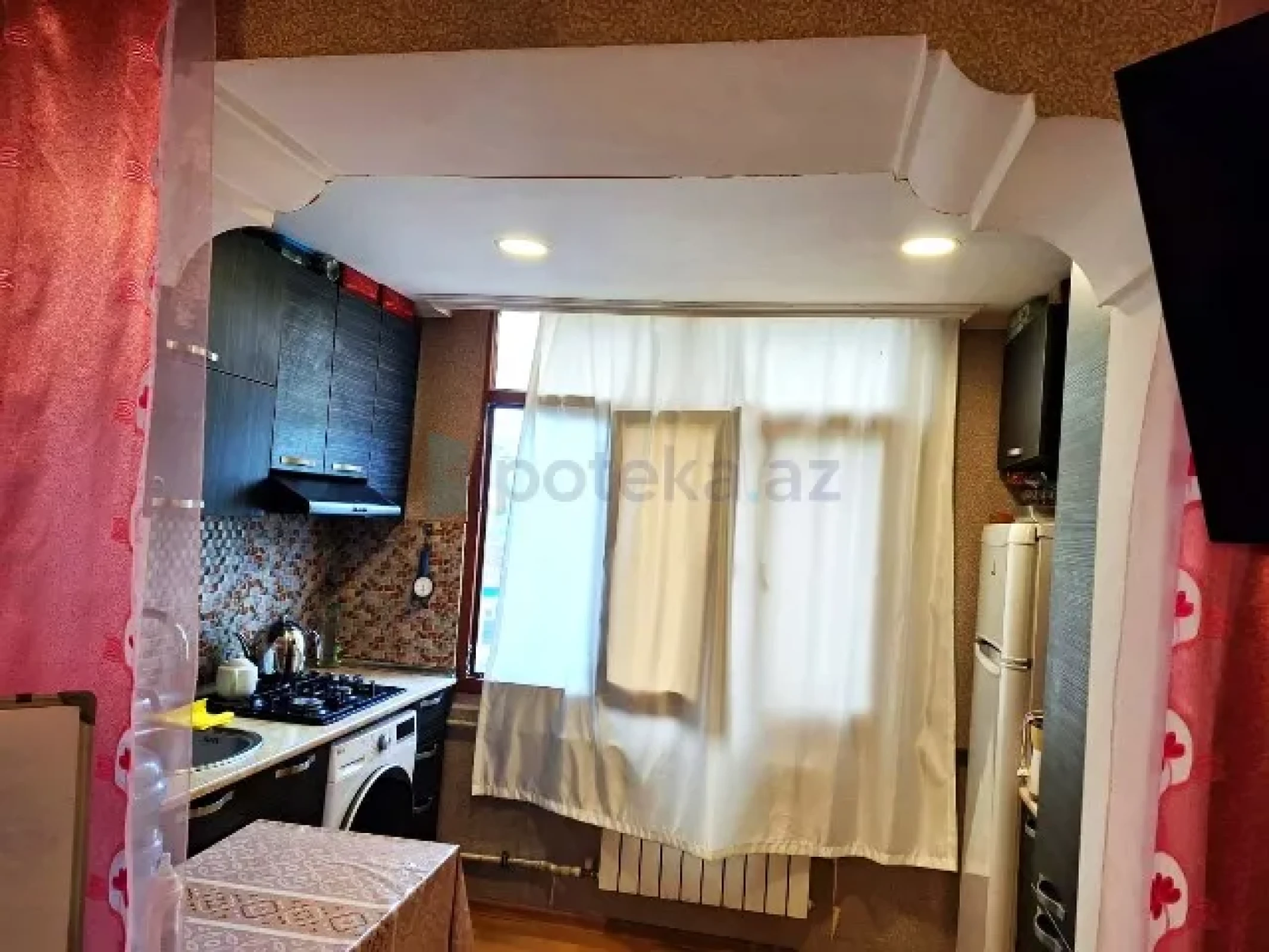 Satılır 2 otaqlı köhnə tikili 50 m²
