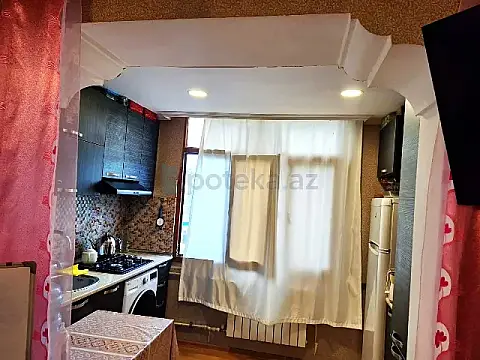Satılır 2 otaqlı köhnə tikili 50 m²