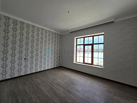Satılır 4 otaqlı mənzil 185 m²