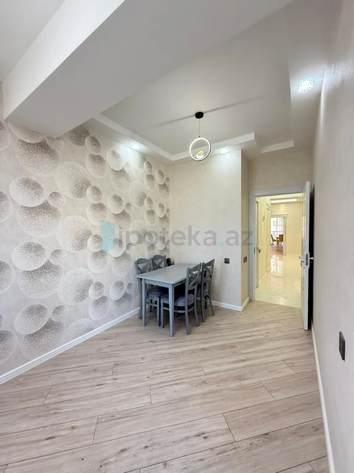 Satılır 3 otaqlı yeni tikili 90 m²