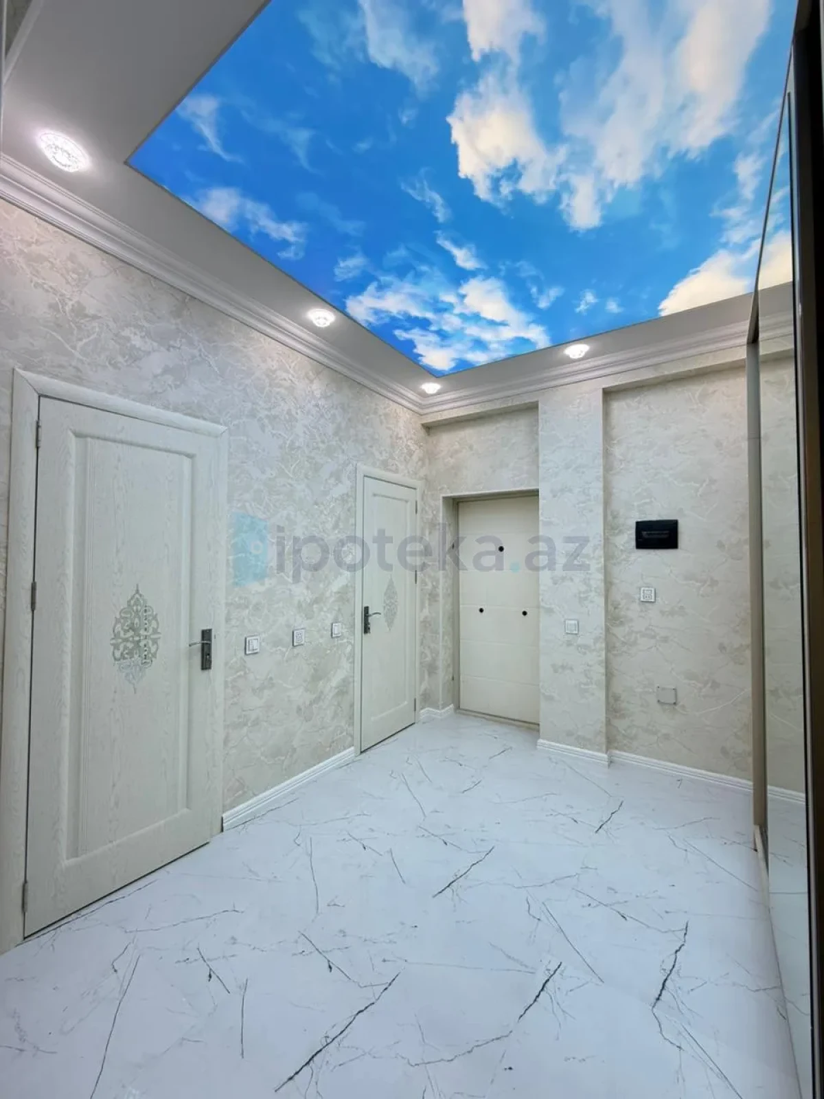 Satılır 2 otaqlı yeni tikili 65 m²