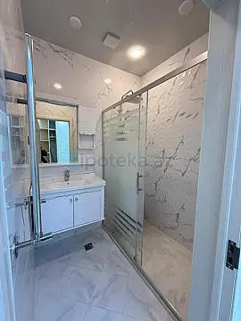 Satılır 2 otaqlı yeni tikili 65 m²