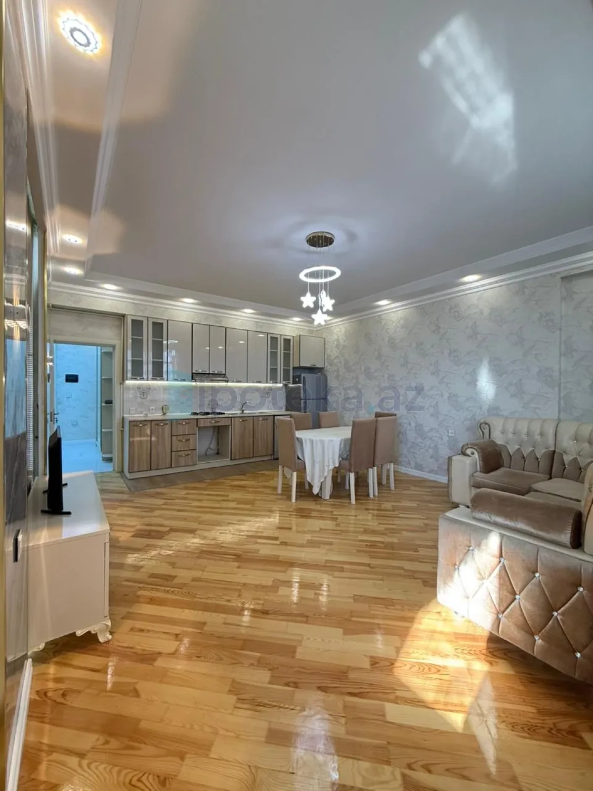 Satılır 2 otaqlı yeni tikili 65 m²
