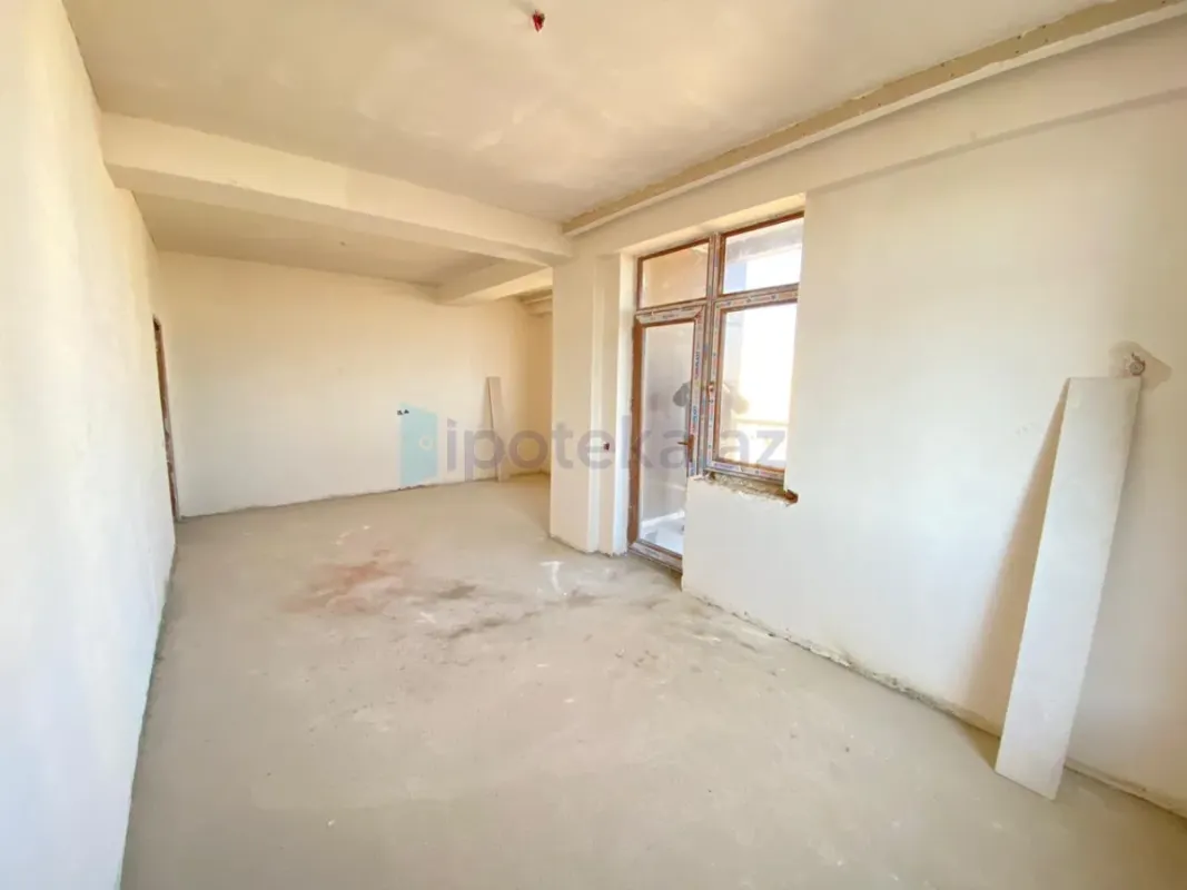 Satılır 3 otaqlı yeni tikili 130.5 m²