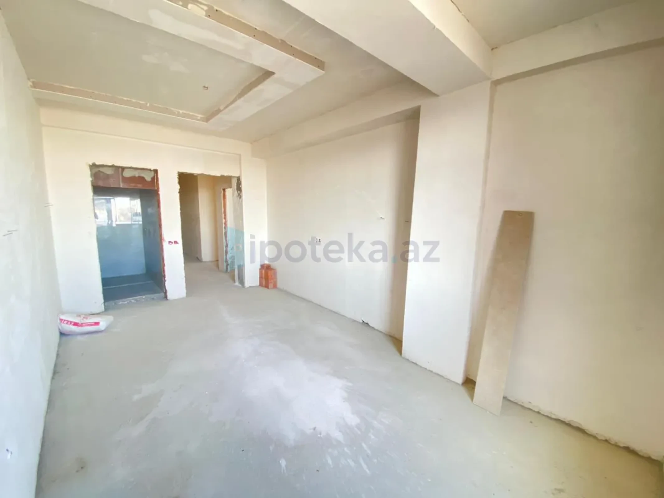 Satılır 3 otaqlı yeni tikili 130.5 m²