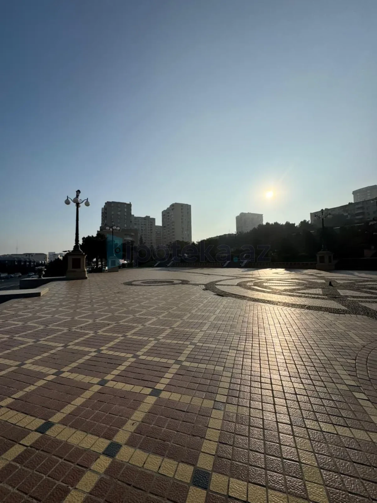 Satılır 3 otaqlı köhnə tikili 80 m²