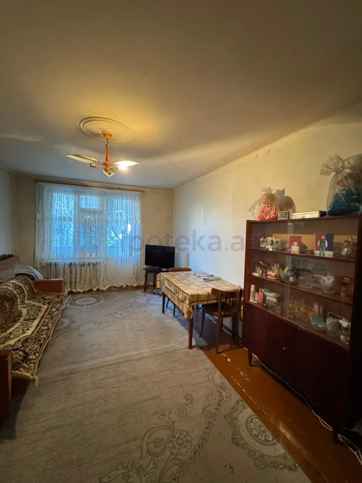 Satılır 3 otaqlı köhnə tikili 80 m²