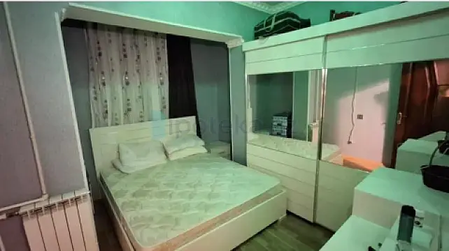 Satılır 2 otaqlı köhnə tikili 40 m²